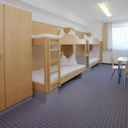Jugendgaestehaus * Linz