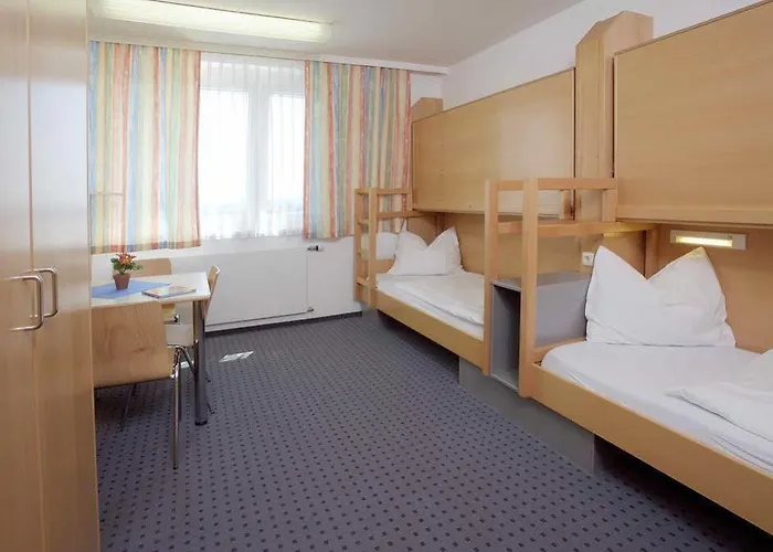 Hostel Jugendgaestehaus *